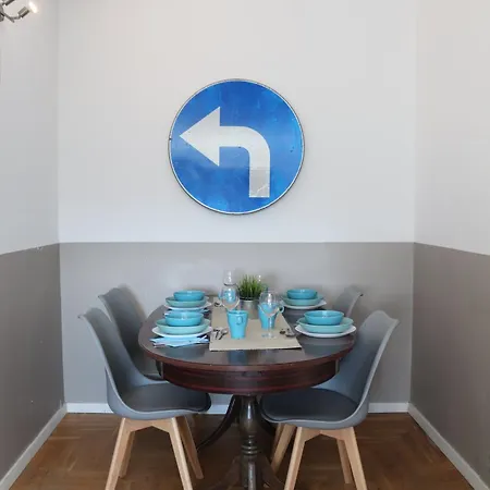 Citystay Modern 5 Min Plaza! *