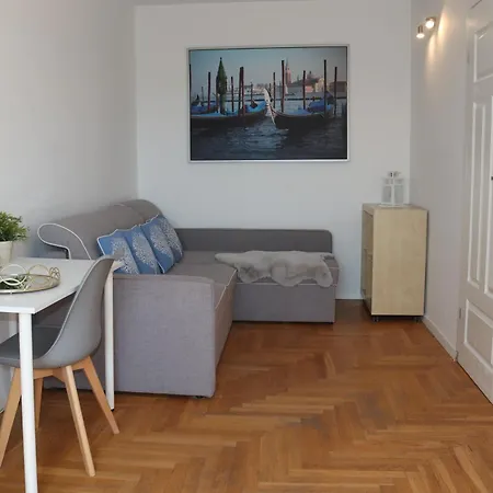 Citystay Modern 5 Min Plaza! ホームステイ ソポト