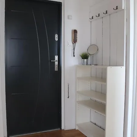 Citystay Modern 5 Min Plaza! * Sopot